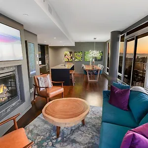 https://luxury-view-condo-in-downtown-victoria.richmond-hotels.com