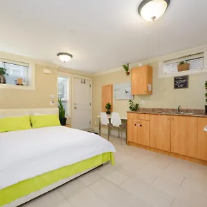 https://oakridge-cozy-guesthouse.richmond-hotels.com